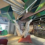 Interieur Bibliotheek Bonaire door Includi