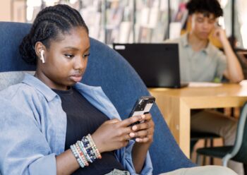 BookTok: hoe speel je als bibliotheek in op deze trend?