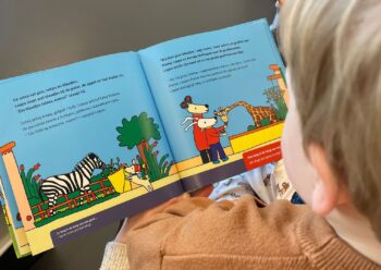 7x tips: zo bouw je aan een meertalige jeugdcollectie